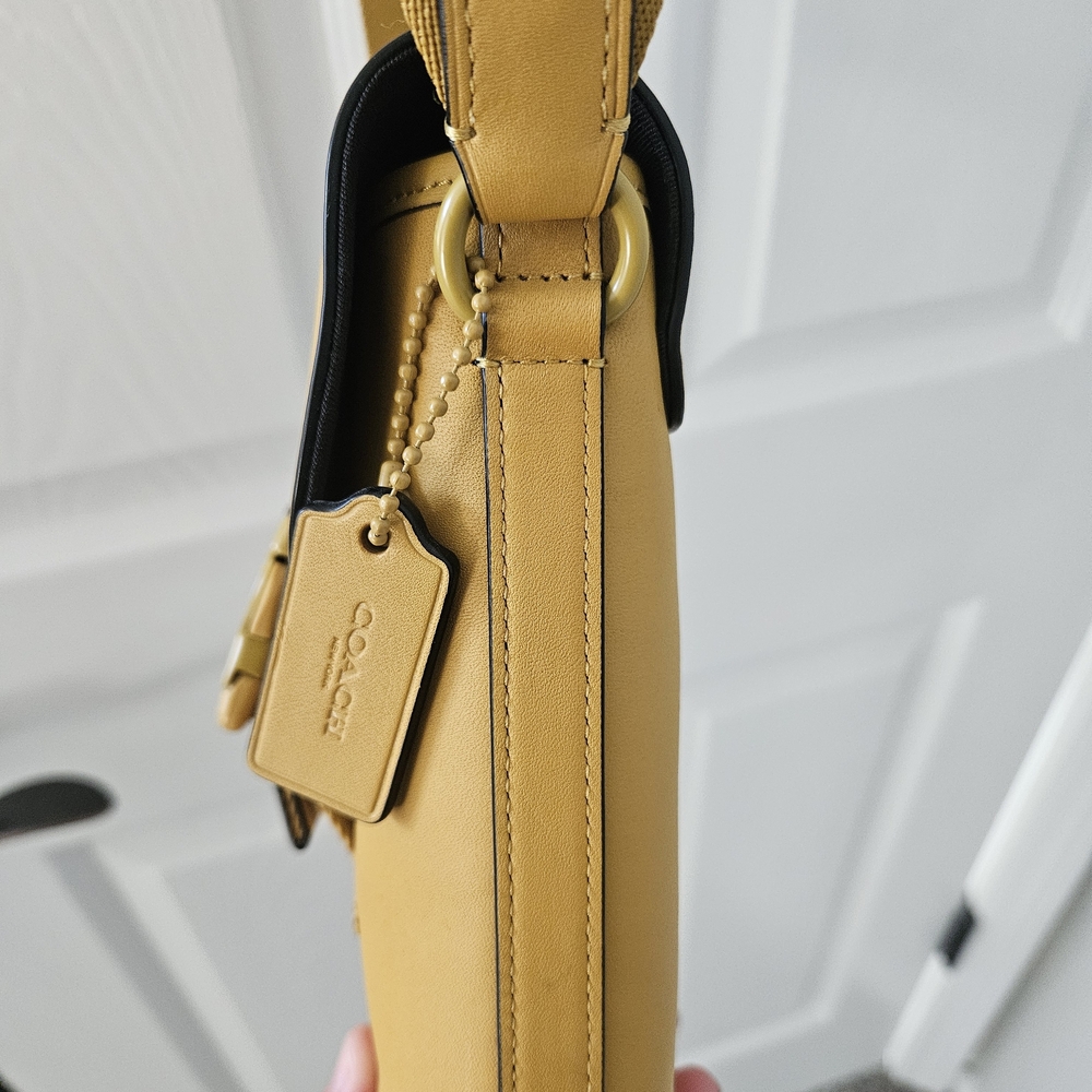 Coach Mustard Yellow Leather Crossbody Bag - Picture 3 of 6
